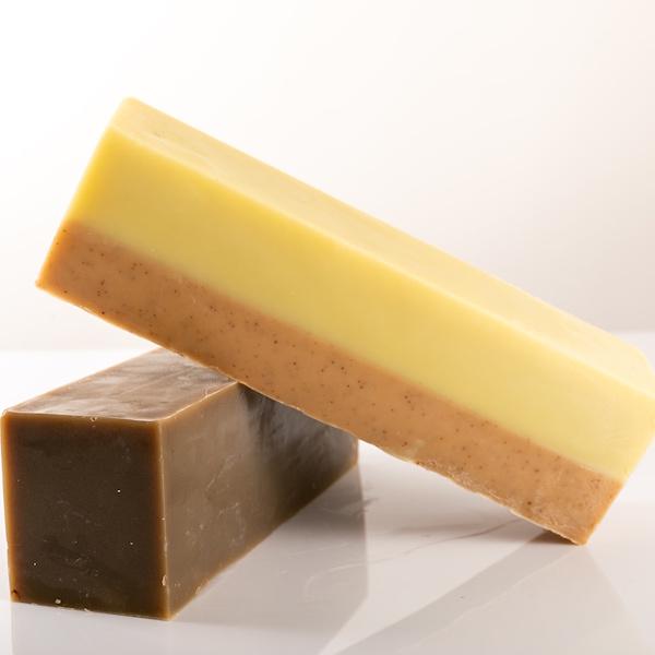 Natural Soap - Block 1 סבונים טבעיים במגוון ריחות וצבעים. הכל משמנים ומחומרים טבעיים. ללא SLS